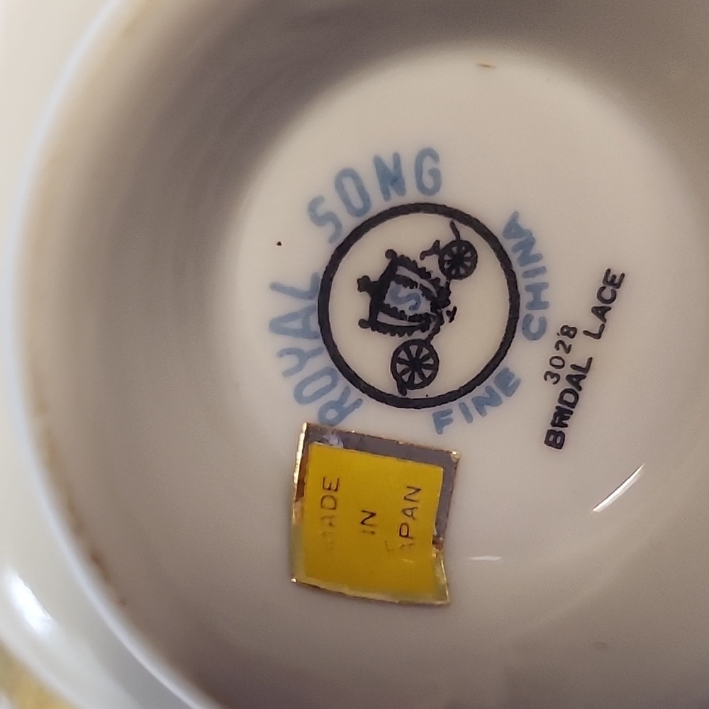 Royal song bridal lace made in japan China tea cup - Picture 4 of 5